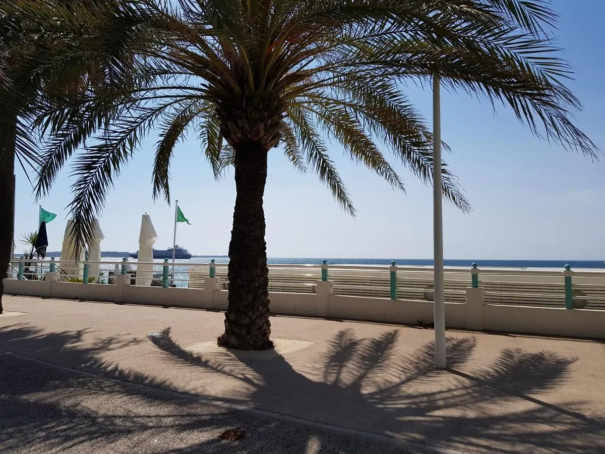 Cannes Apartment - City Center, Ac / Wifi