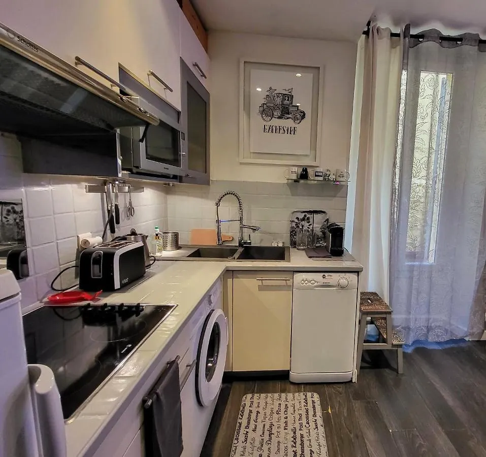 Cannes Apartment - City Center, Ac / Wifi 0*,